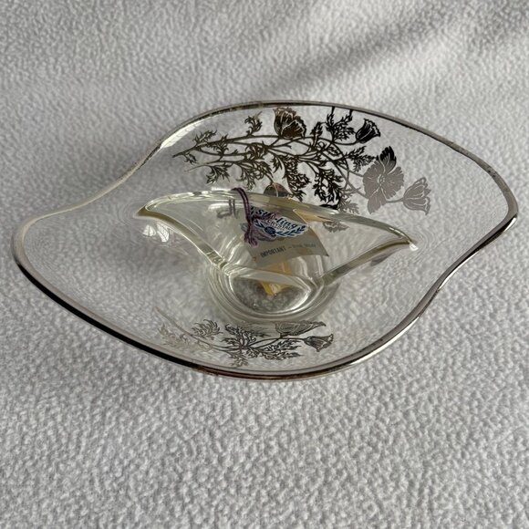 Sterling Silver on Clear Glass Flanders Poppy Divided Glass Dish - Picture 2 of 12